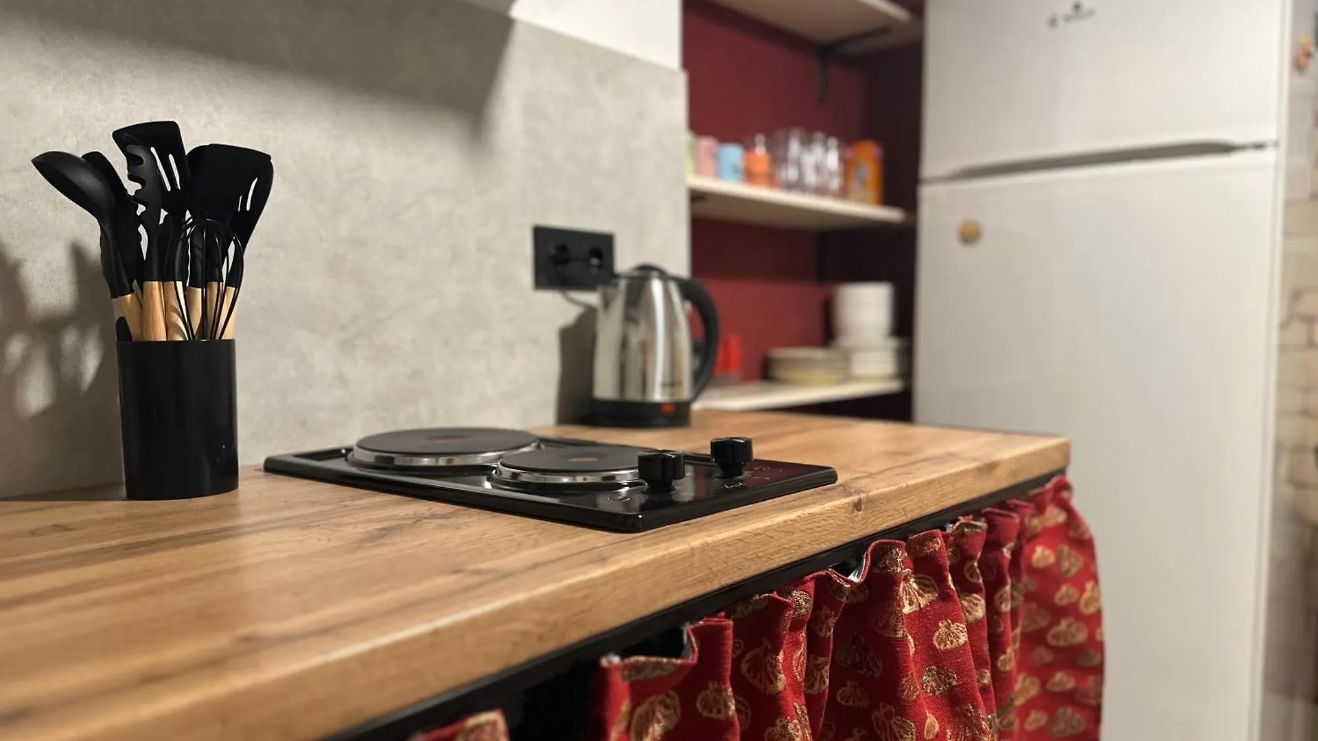 Wine Cellar Hostel 第比利斯
